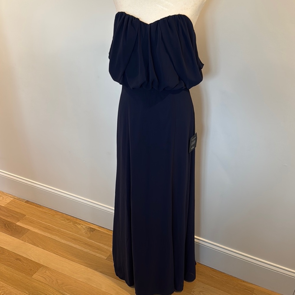 Elegant Navy Strapless Gown